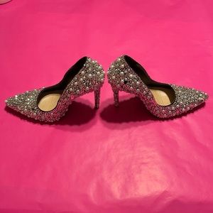 Azalea Wang “Dezzy” Big City Girl Pump in Silver